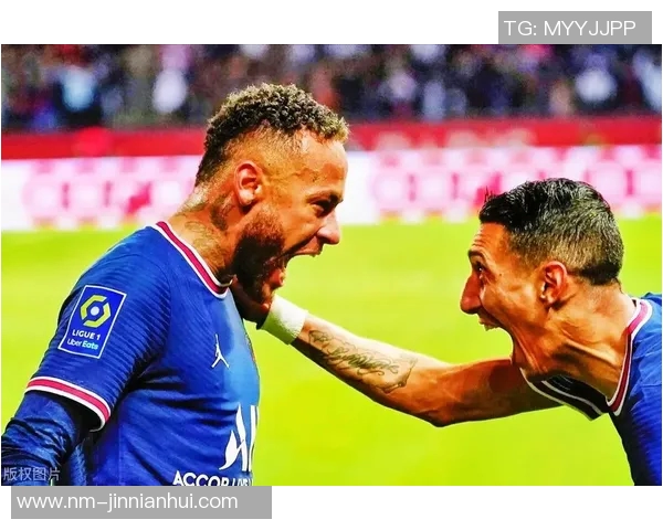 足球场上的永恒传奇:那些英年早逝的球星与他们的最后一场比赛